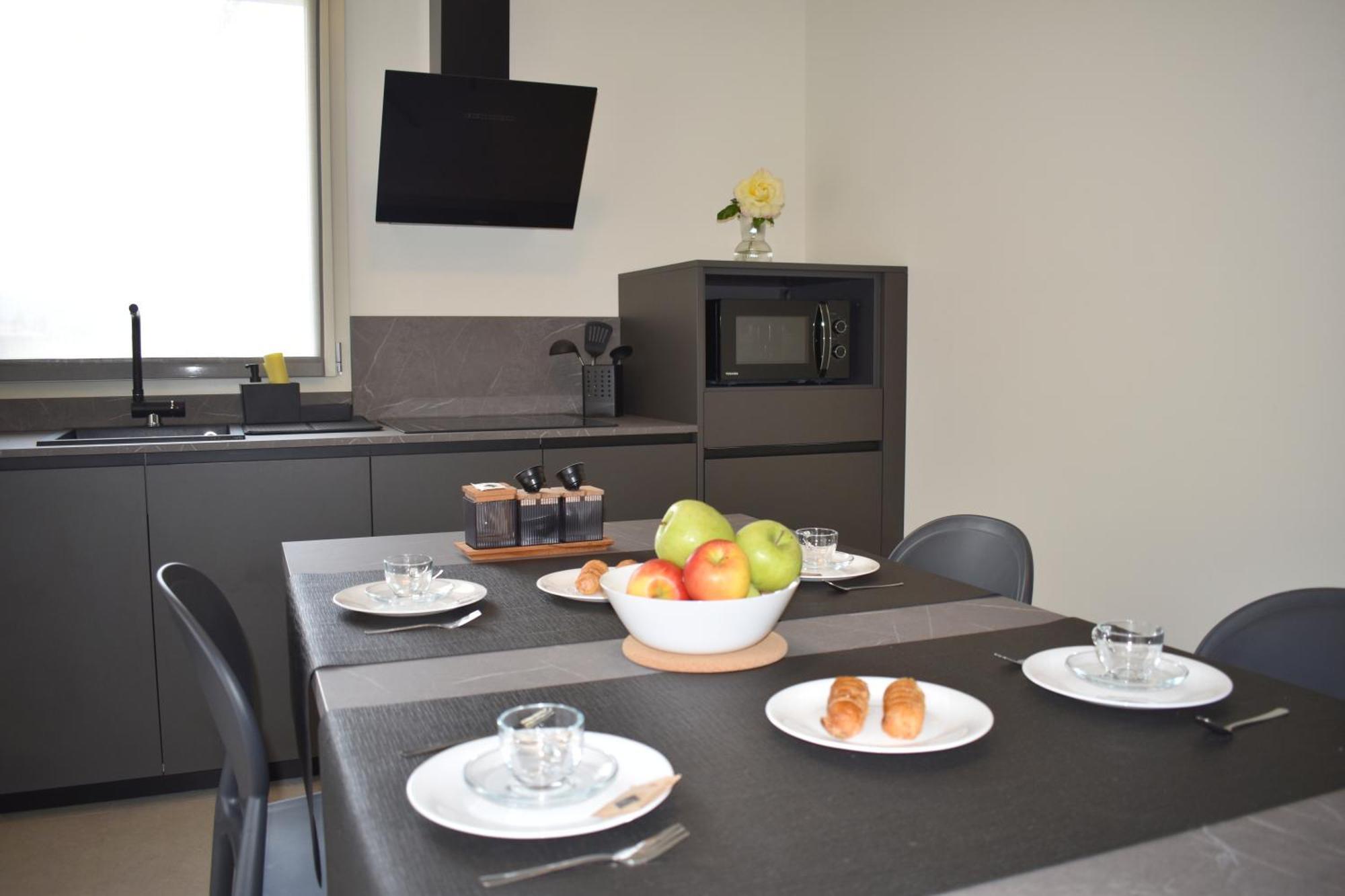 Baia Delle Rose Via Roma 111 Apartamento Costa Volpino Exterior foto