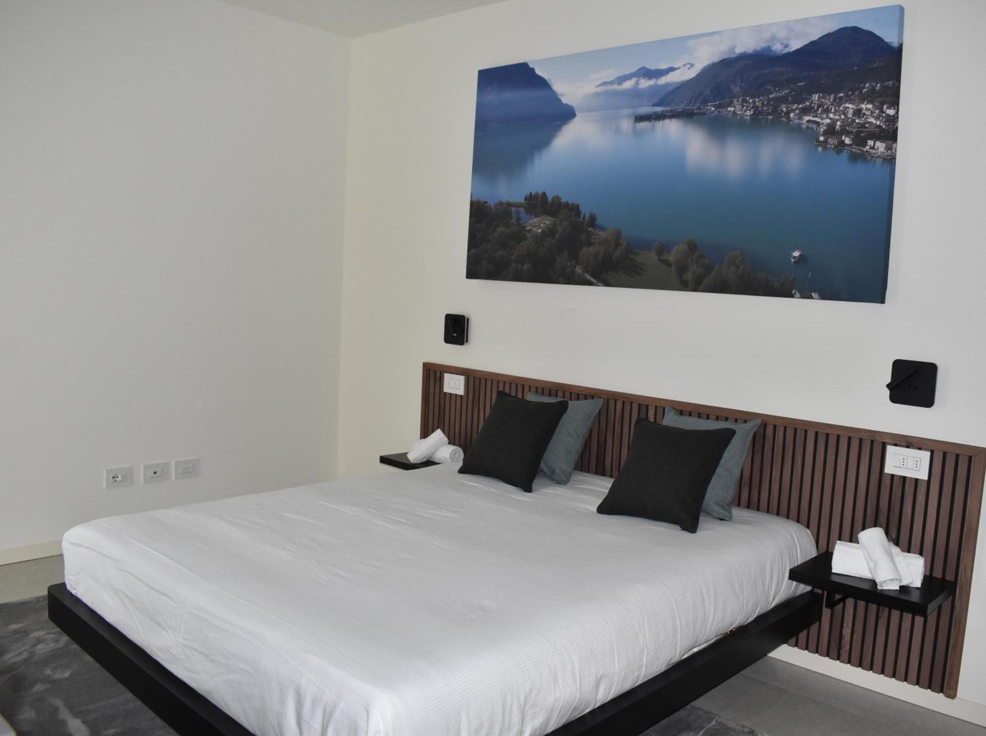 Baia Delle Rose Via Roma 111 Apartamento Costa Volpino Quarto foto